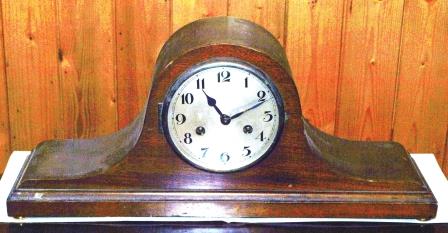 'Napoleon's Hat' striking clock